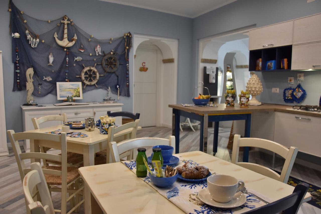 Marina Blu Bed & Breakfast 3*