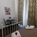 Locami Holiday&House Suite Politi22