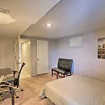 Queen City Sanctuary With Views, 3 Mi To Downtown!
