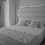 La Guitgia Rooms