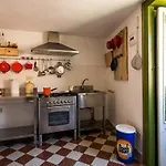 Surplus Charming Apartment