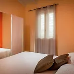 Belvilla By Oyo Splendid Holiday Home Near Beach