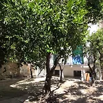 Garden House: Apartments And Rooms For Holidays
