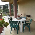 Casa Con Giardino