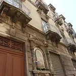 B&B Palazzo Arcidiacono - Central Prestigious Flat