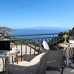 Taormina Centro Sea View
