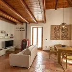 Casa Dei Mori