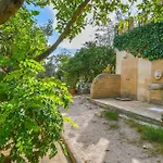 Tenuta Donna Vittoria - Scuderia Piccola