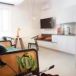 Dionisio Apartments