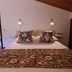 Titania Apartment