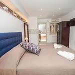 Teatro Apartments Mondello