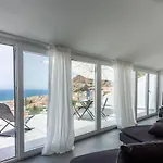 Una Terrazza Vista Mare Su Cefalu'