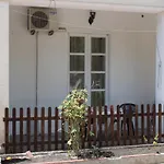 Appartamento In Villa Pianterreno