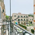 Castello Della Zisa Modern Apartment With Balcony