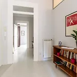 Casa Dante With Balcony By Wonderful Italy