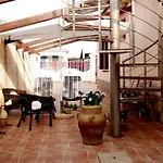 Casa Vacanza In Villa Con Piscina!