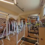 Chalet Indipendente Con Parcheggio Privato Servizio Palestra