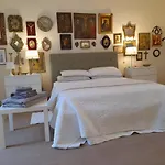 Ortigia Family House