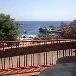 Fronte Del Porto