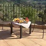 Charming Cottage In Gaggi With Swimming Pool