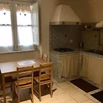 Alley House