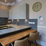 Alma Apartments In A Perfect Location