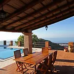 Villa Etna Mare - Pool Villa In Peaceful Location With Breathtaking Views Of The Sea, Mt Etna & Taormina -