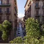 Casa Rorro' Nei Pressi Di Via Roma By Wonderful Italy