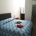 Casa Cetrina Centrale Indipendente E Funzionale