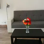Casa Cetrina Centrale Indipendente E Funzionale
