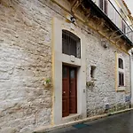 Casa Folie