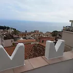 Taormina Garden