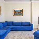 Ortigia Seafront Apartment By Wonderful Italy