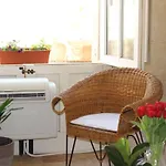 Lovely 2-Bed Apartment In Siracusa