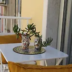 Casa Vacanze Terramare, 550 Mt From The Beach, Close To Ortigia Historic Center