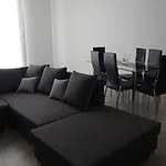 Appartamento In Villa Con Piscina