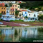 Spacious Apartment With Sea View In Castellammare Del Golfo