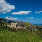 Villa Stone Walls With Jacuzzi