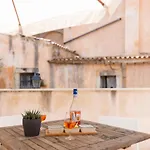 Ortigia Colourful Apartment