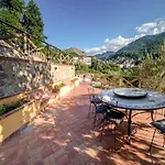 Villa Lara