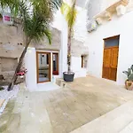 La Grotta Di Favignana