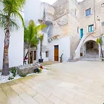 La Grotta Di Favignana