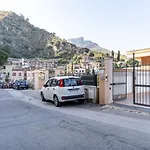 Calipso Big Apt With Sea View, Parking & Pool