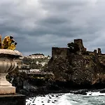 Daly Rooms_Catania_Sicily_Beach_City_Travel