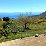 La Casa Tra Il Verde E Il Blu