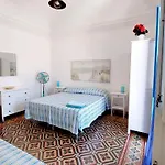 Casa Blue Windows P1
