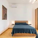Catania Central Guest House - Rooms With Balcony