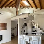 Meloluxuryhouse
