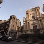 Il Sacrato Di Casa Loreto