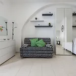 Black And White Apartment By Wonderful Italy